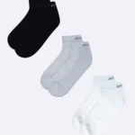 Lightweight and soft low ankle socks for women, perfect for sports, running, and all-day comfort with a breathable design.